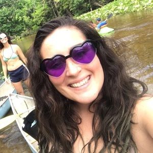 Meet your Posher, Bianca